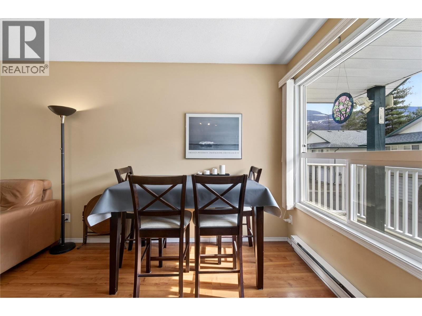 46 505 Poage Avenue, Sicamous