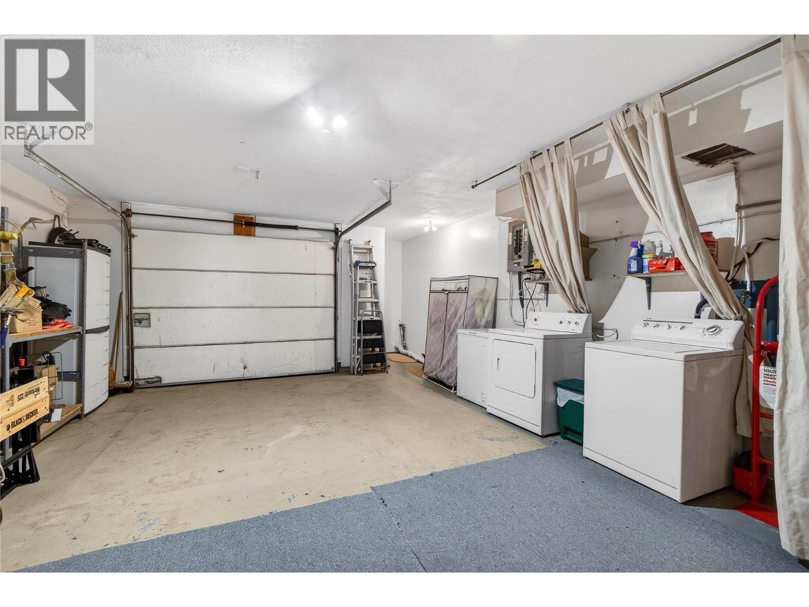 46 505 Poage Avenue, Sicamous