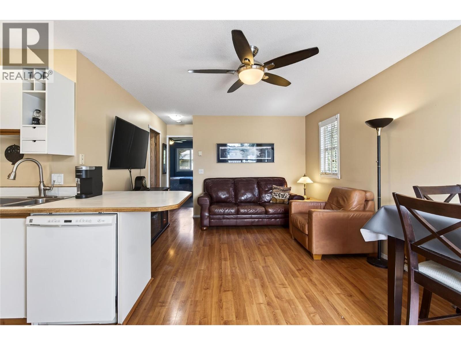 46 505 Poage Avenue, Sicamous