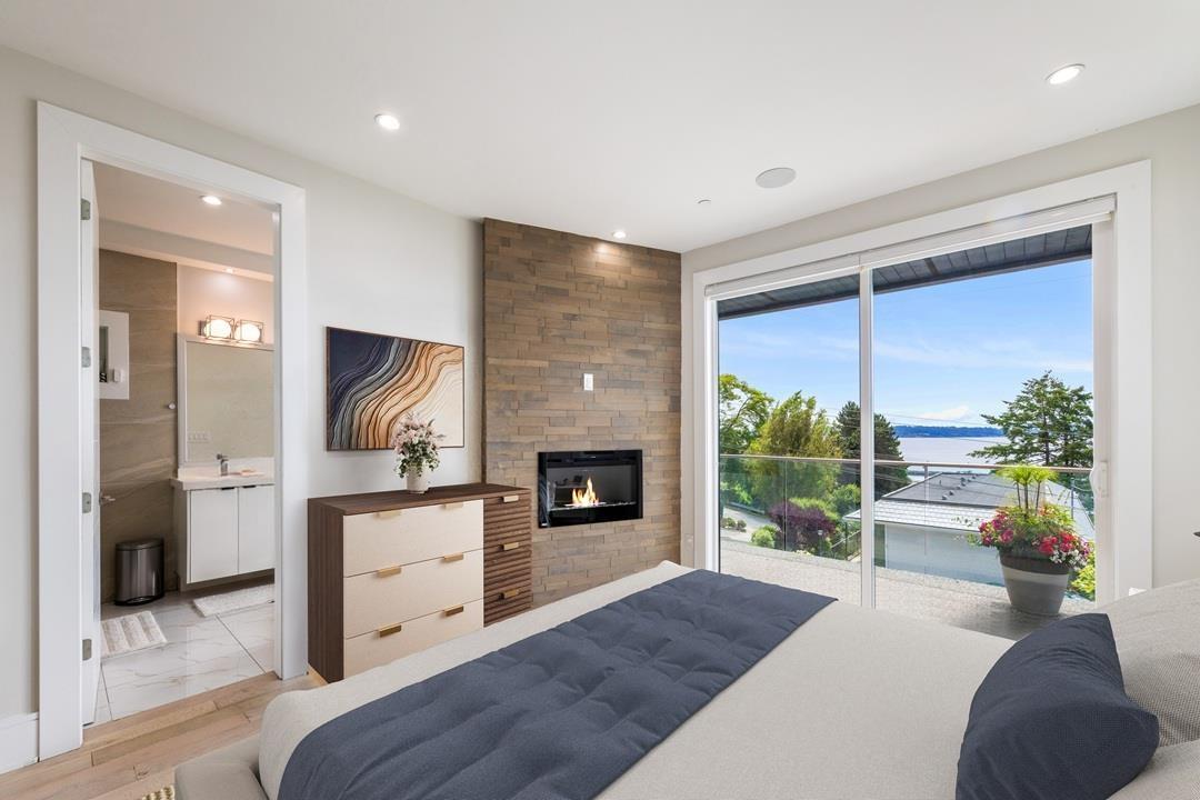 14999 BLACKWOOD LANE, White Rock