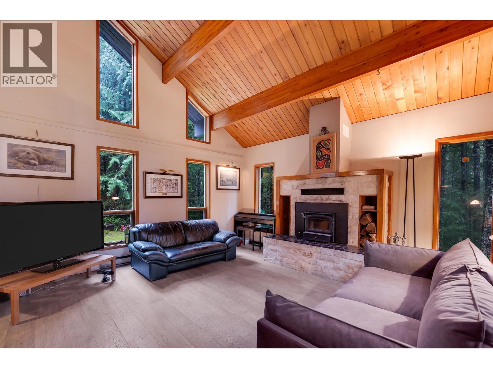 72 BLACK TUSK Drive - main photo