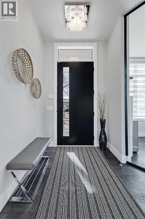 Single Family House for Sale in  Lissington Drive SW North Glenmore Park Calgary 