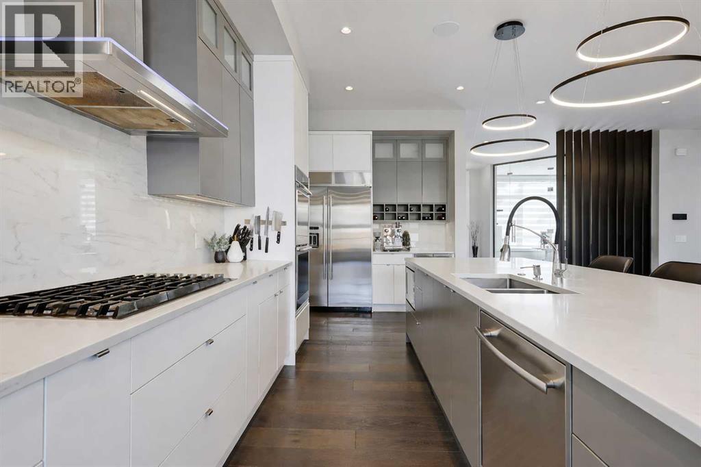 Single Family House for Sale in  Lissington Drive SW North Glenmore Park Calgary 