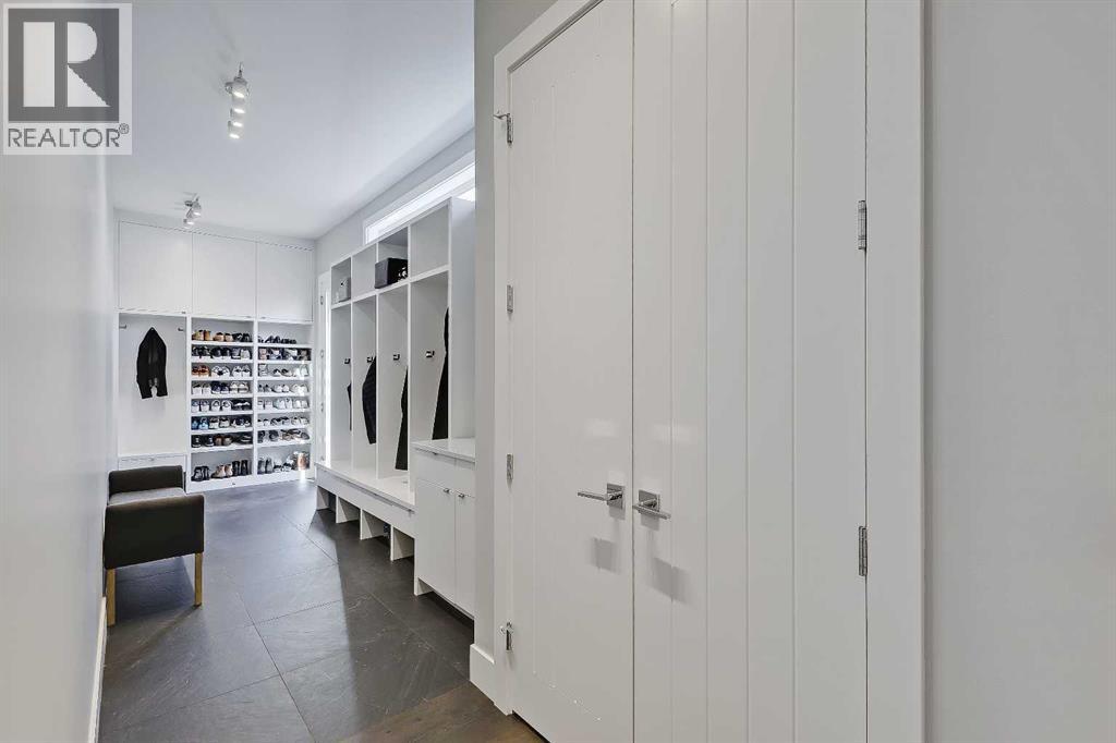 Single Family House for Sale in  Lissington Drive SW North Glenmore Park Calgary 