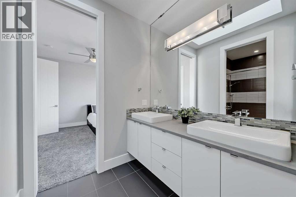 Single Family House for Sale in  Lissington Drive SW North Glenmore Park Calgary 