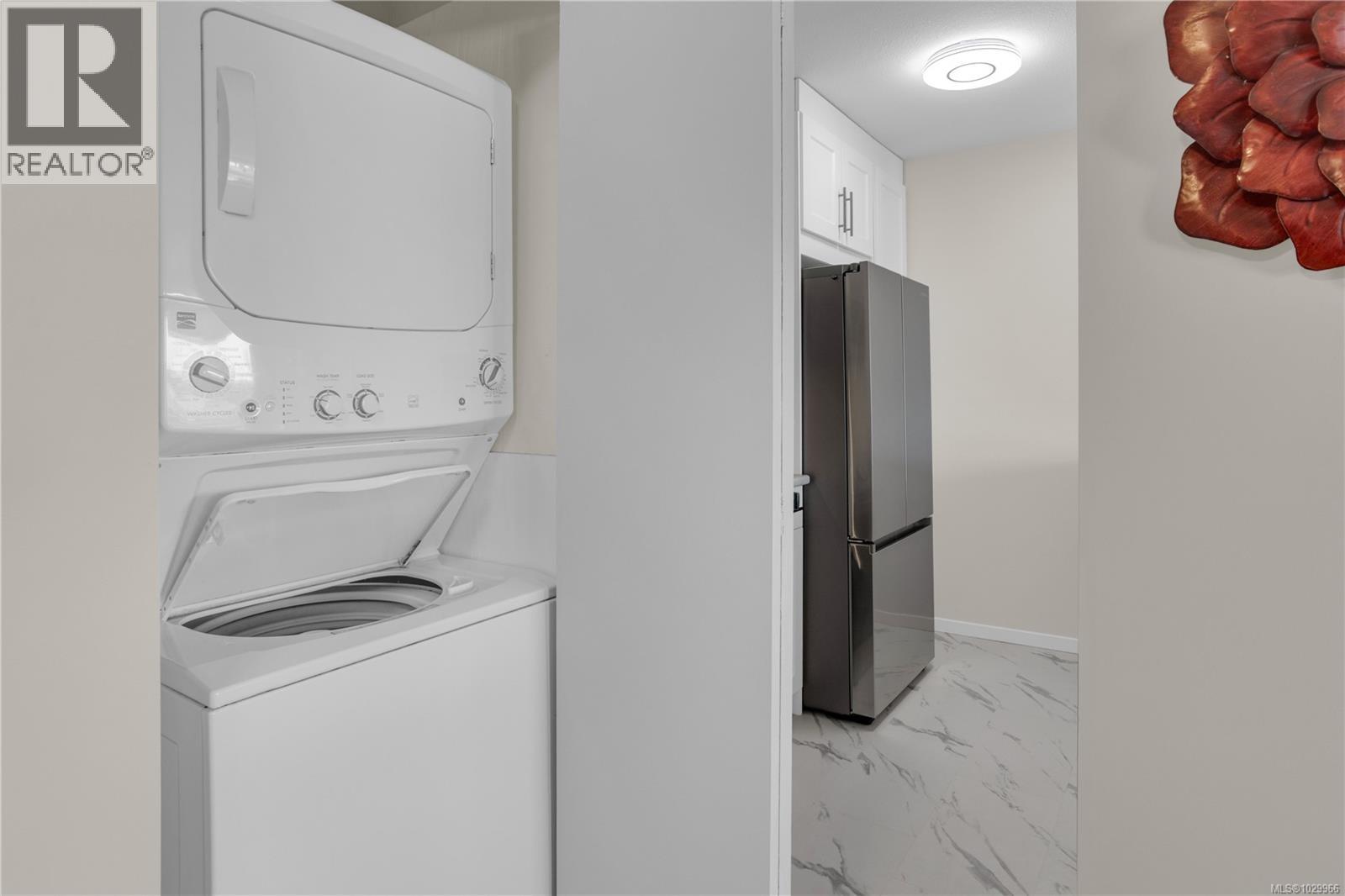 #201 4971 SONGBIRD PL - 21