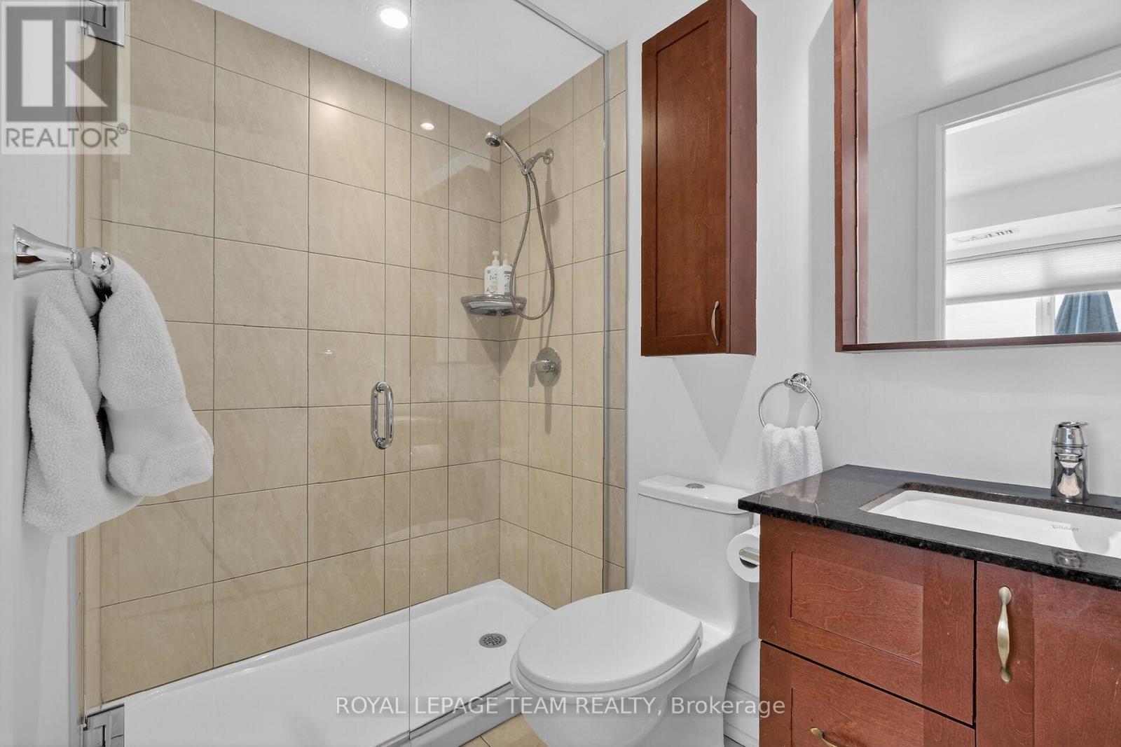 220 - 7 MARQUETTE AVENUE — photo 29