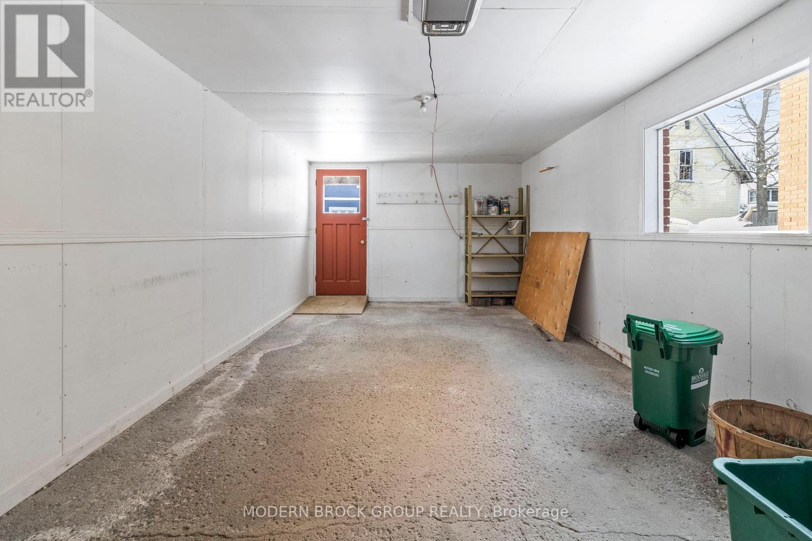 2 WOODLAWN PLACE, Brockville, Ontario, K6V2Z2 — Photo 38