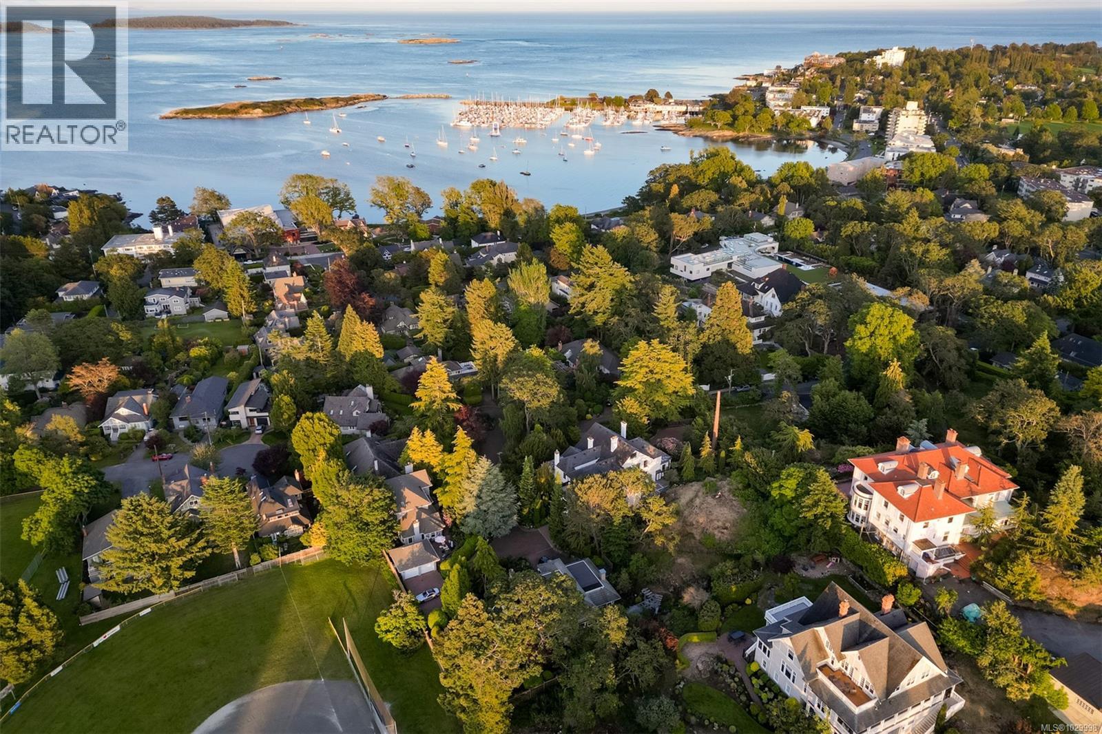  1630 York Place, Oak Bay