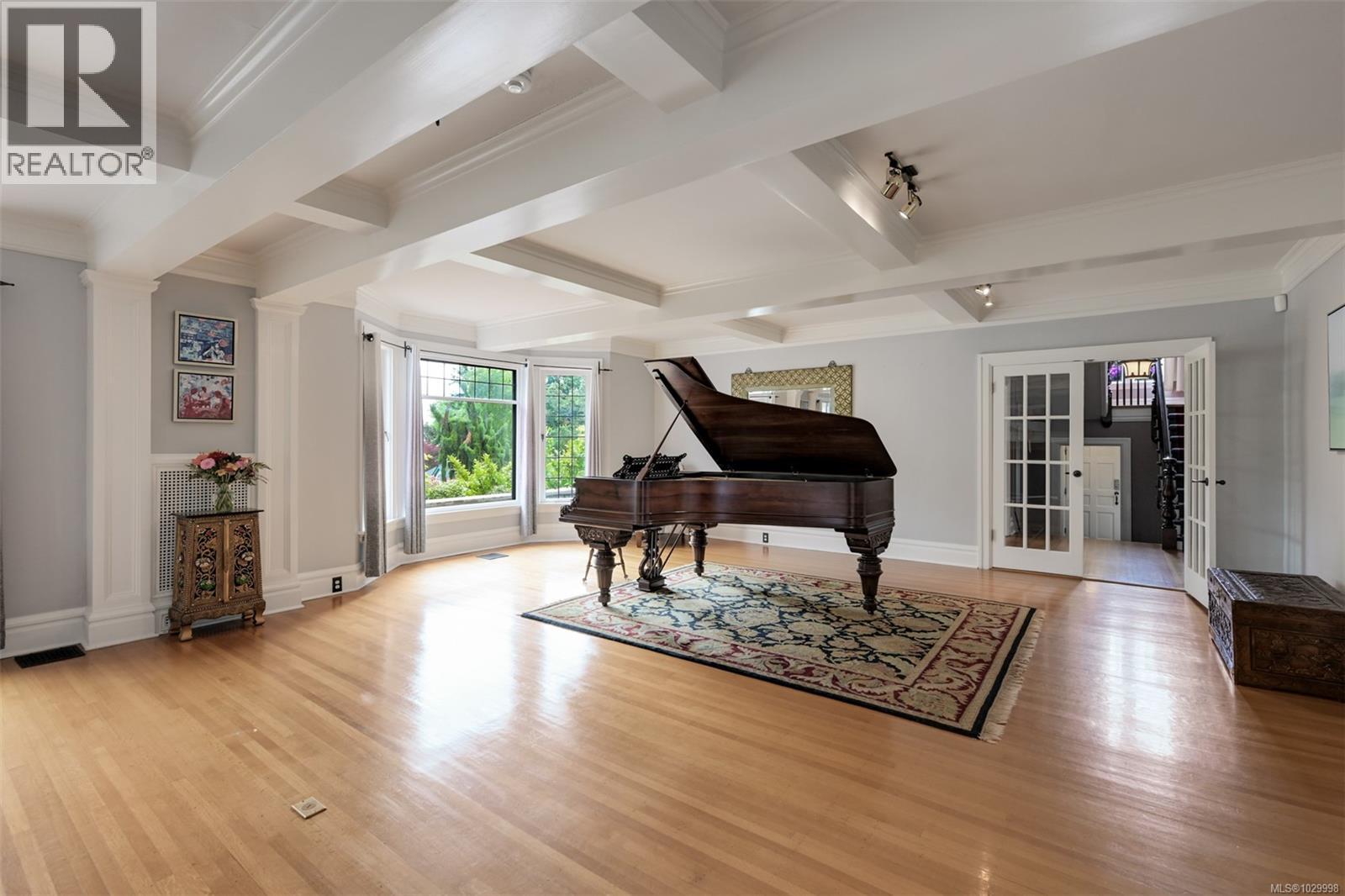  1630 York Place, Oak Bay