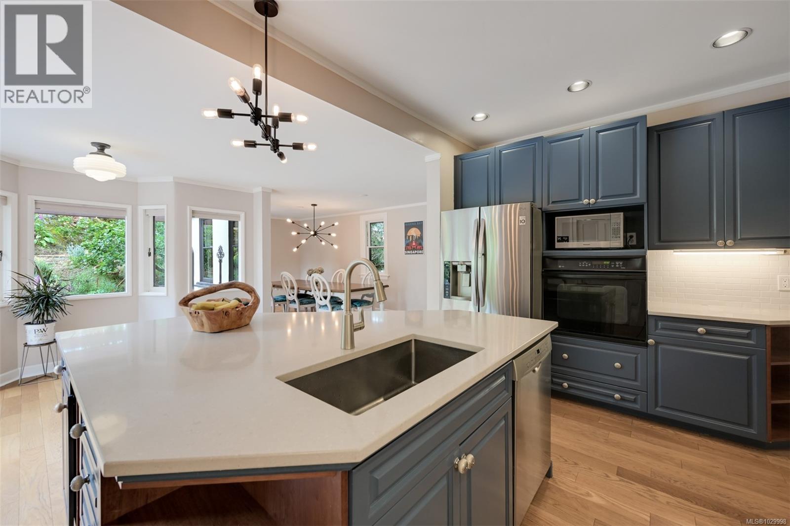  1630 York Place, Oak Bay