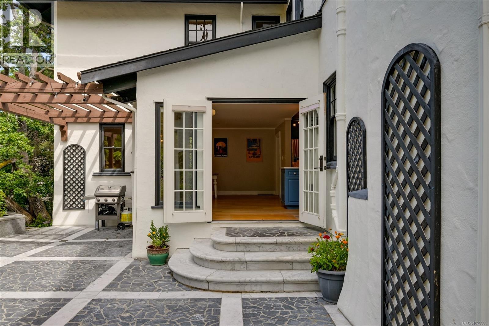  1630 York Place, Oak Bay