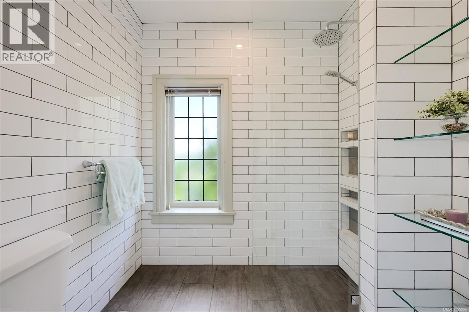  1630 York Place, Oak Bay