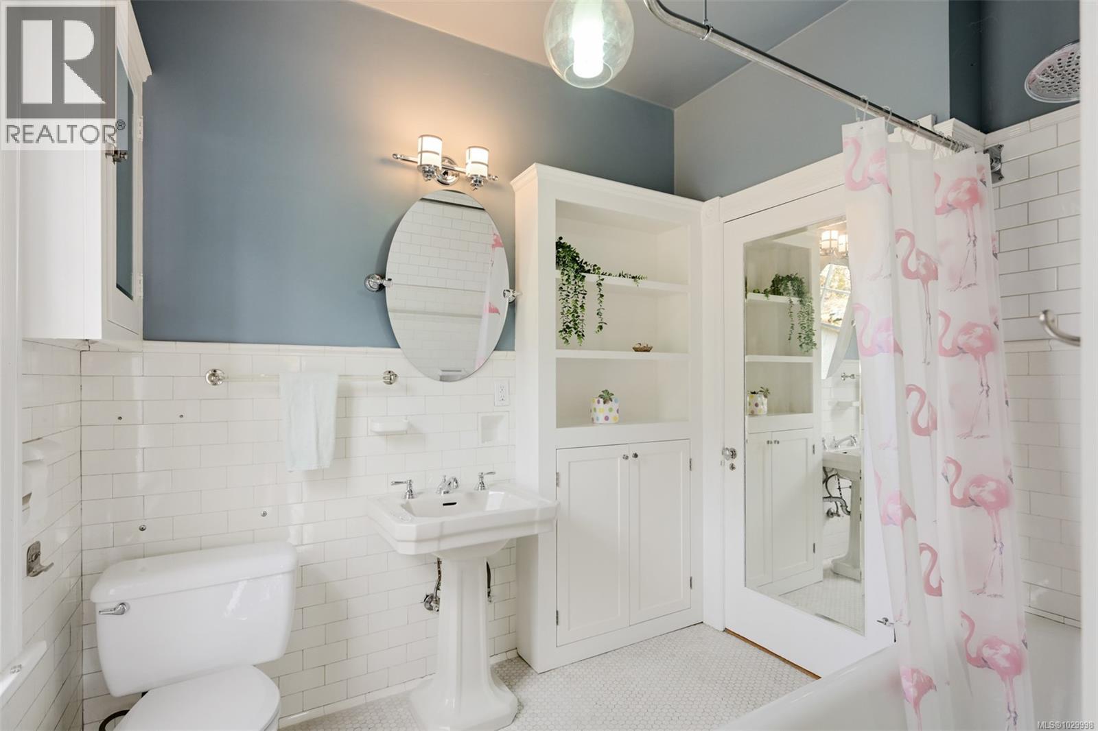  1630 York Place, Oak Bay