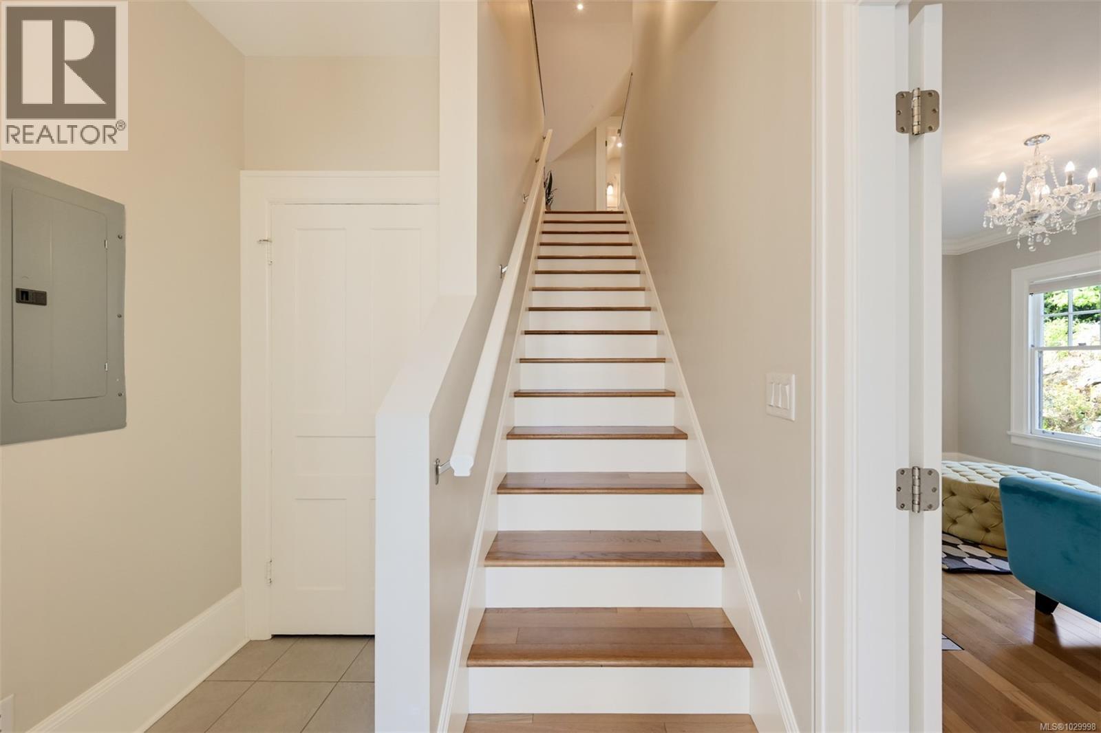  1630 York Place, Oak Bay