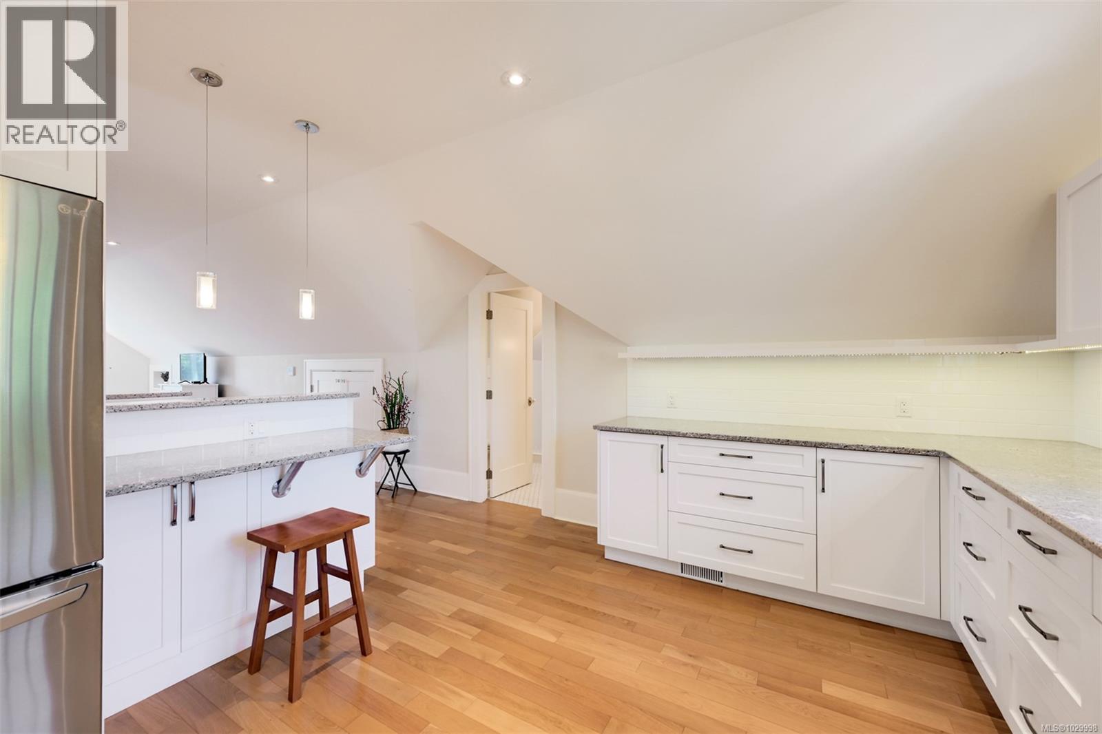  1630 York Place, Oak Bay