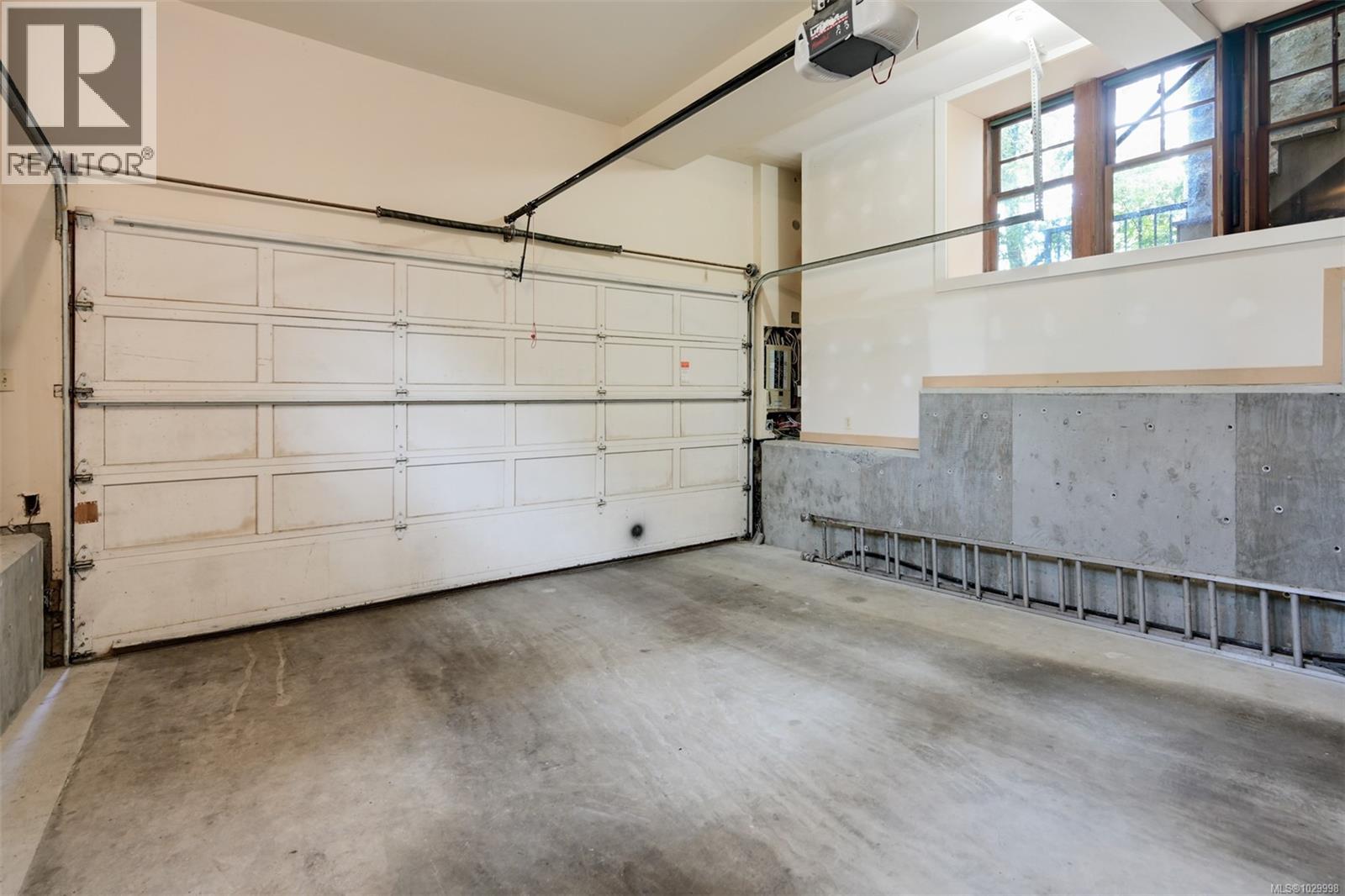  1630 York Place, Oak Bay