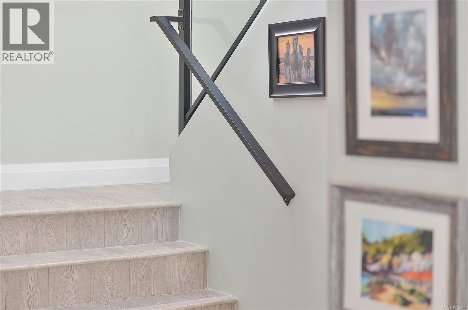 2 630 Seaforth Street, Victoria