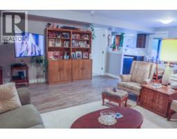 24170 Hill Avenue, Maple Ridge, BC V2W2C9 Photo 21