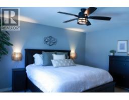 24170 Hill Avenue, Maple Ridge, BC V2W2C9 Photo 6