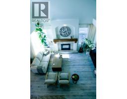 24170 Hill Avenue, Maple Ridge, BC V2W2C9 Photo 9
