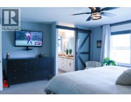 24170 Hill Avenue, Maple Ridge, BC V2W2C9 Photo 7