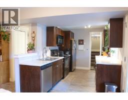 24170 Hill Avenue, Maple Ridge, BC V2W2C9 Photo 17