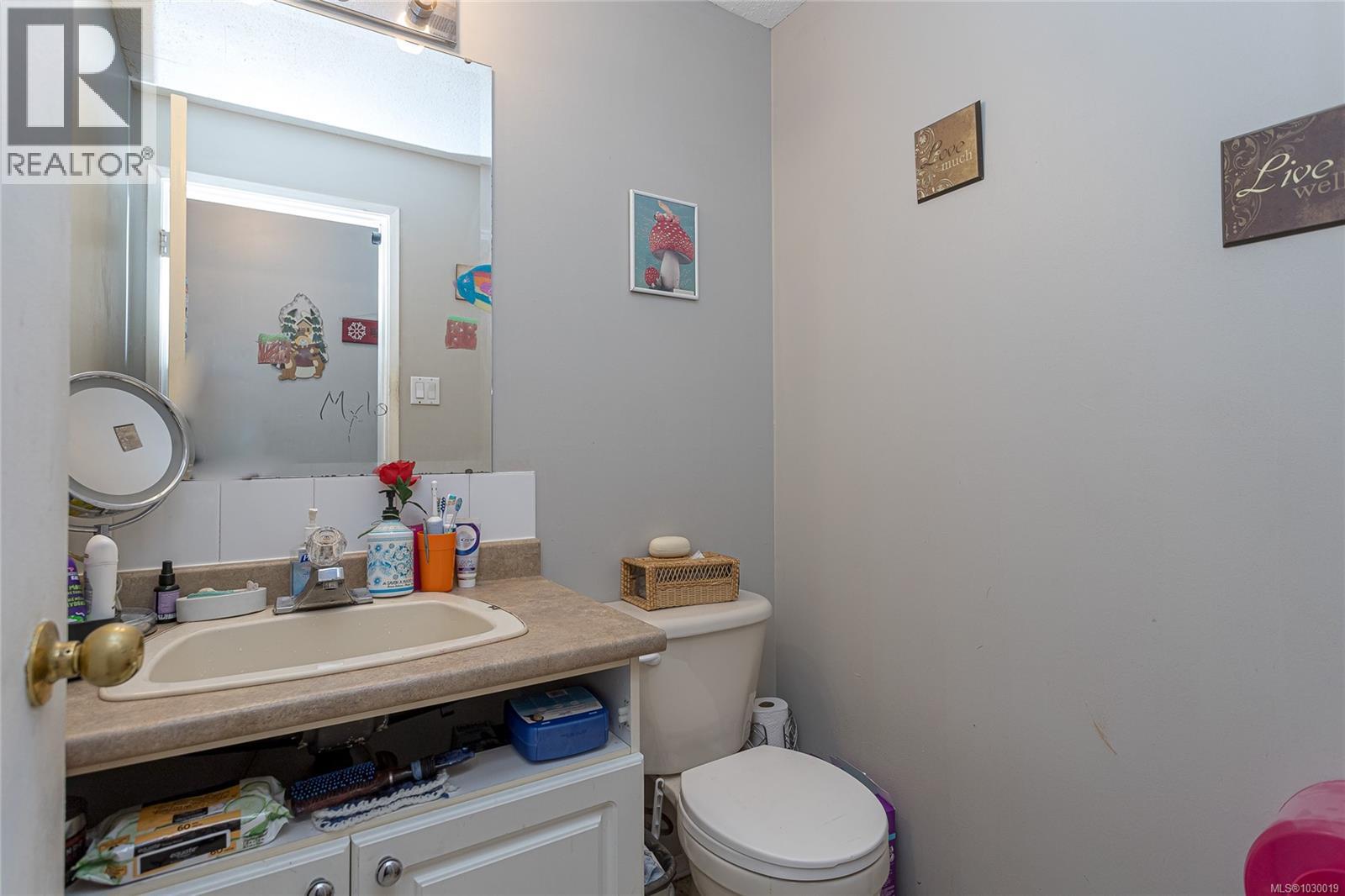 #9 6089 TRUESDALE ST - 8