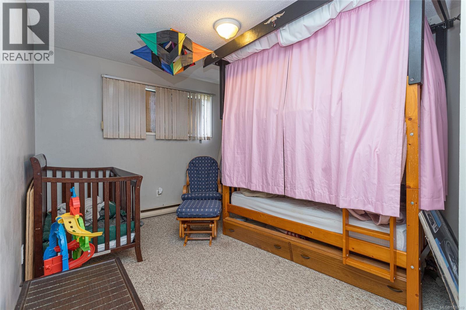 #9 6089 TRUESDALE ST - 14