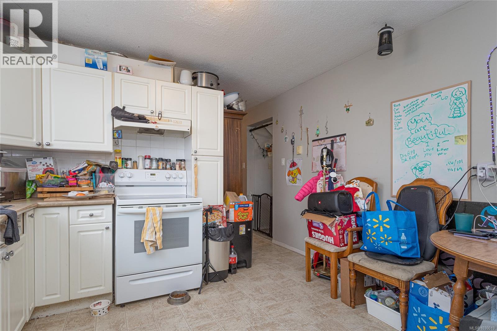 #9 6089 TRUESDALE ST - 7