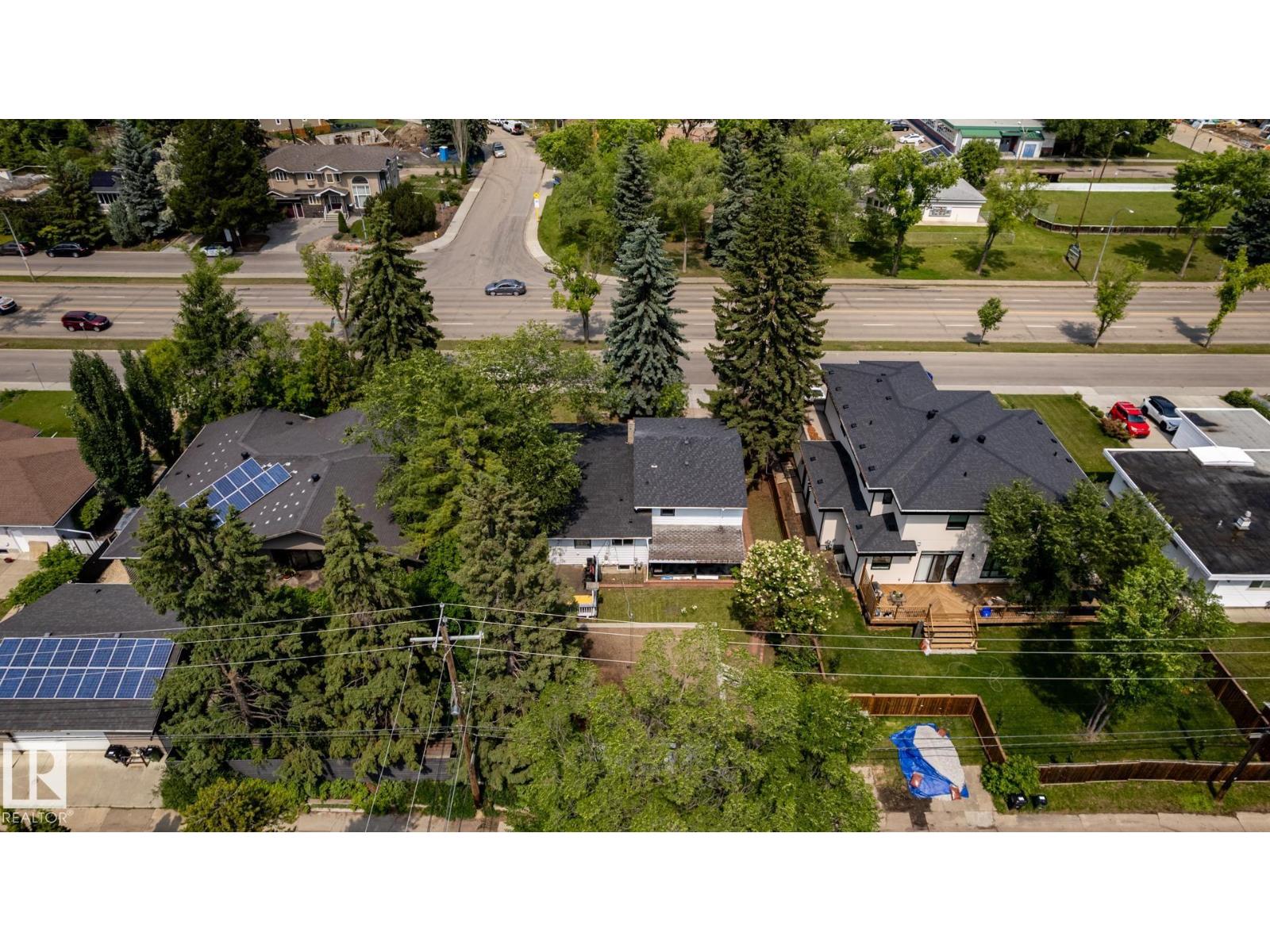 11819 87 AV NW - 17
