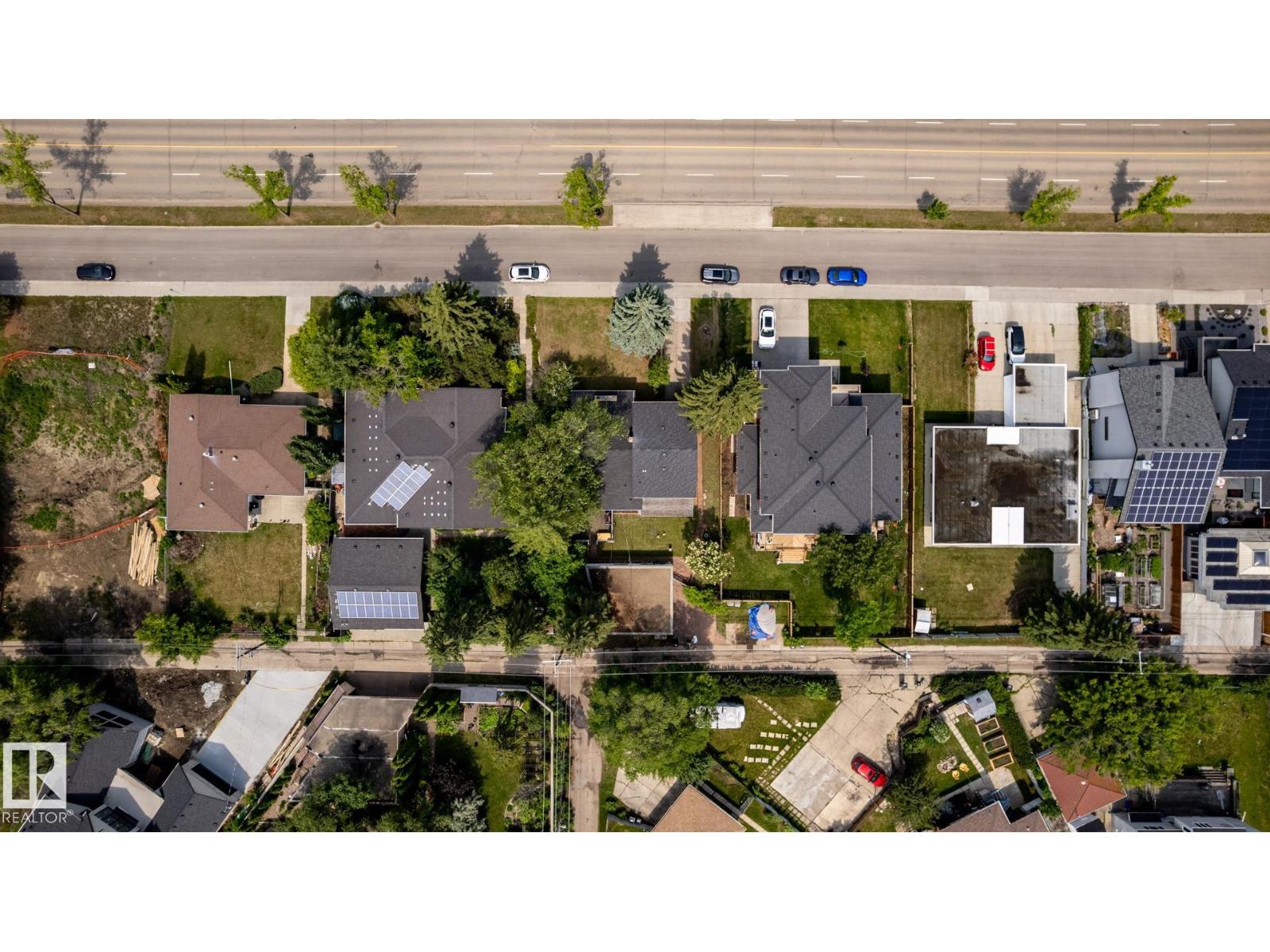 11819 87 AV NW - 18