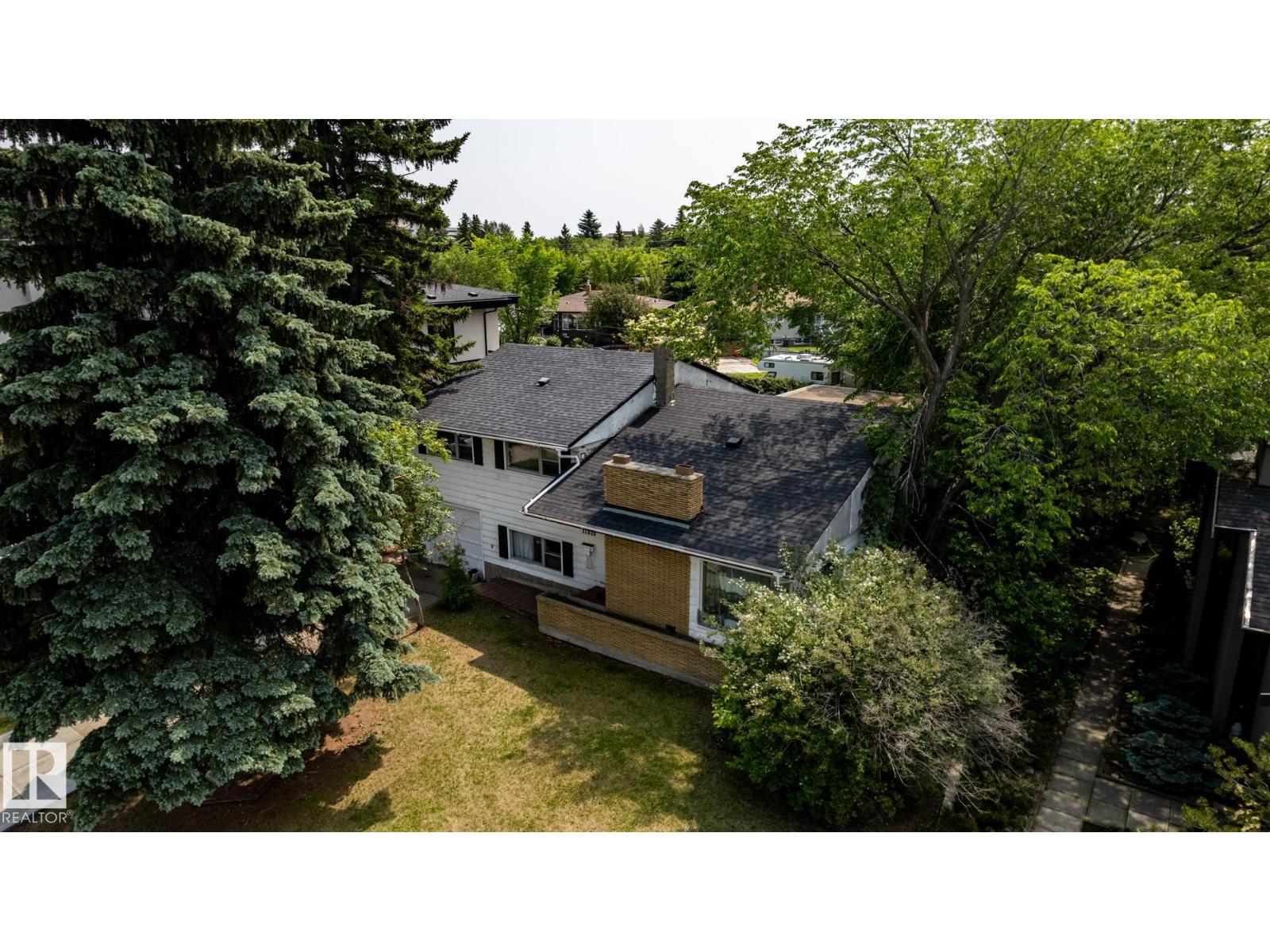 11819 87 AV NW - 2