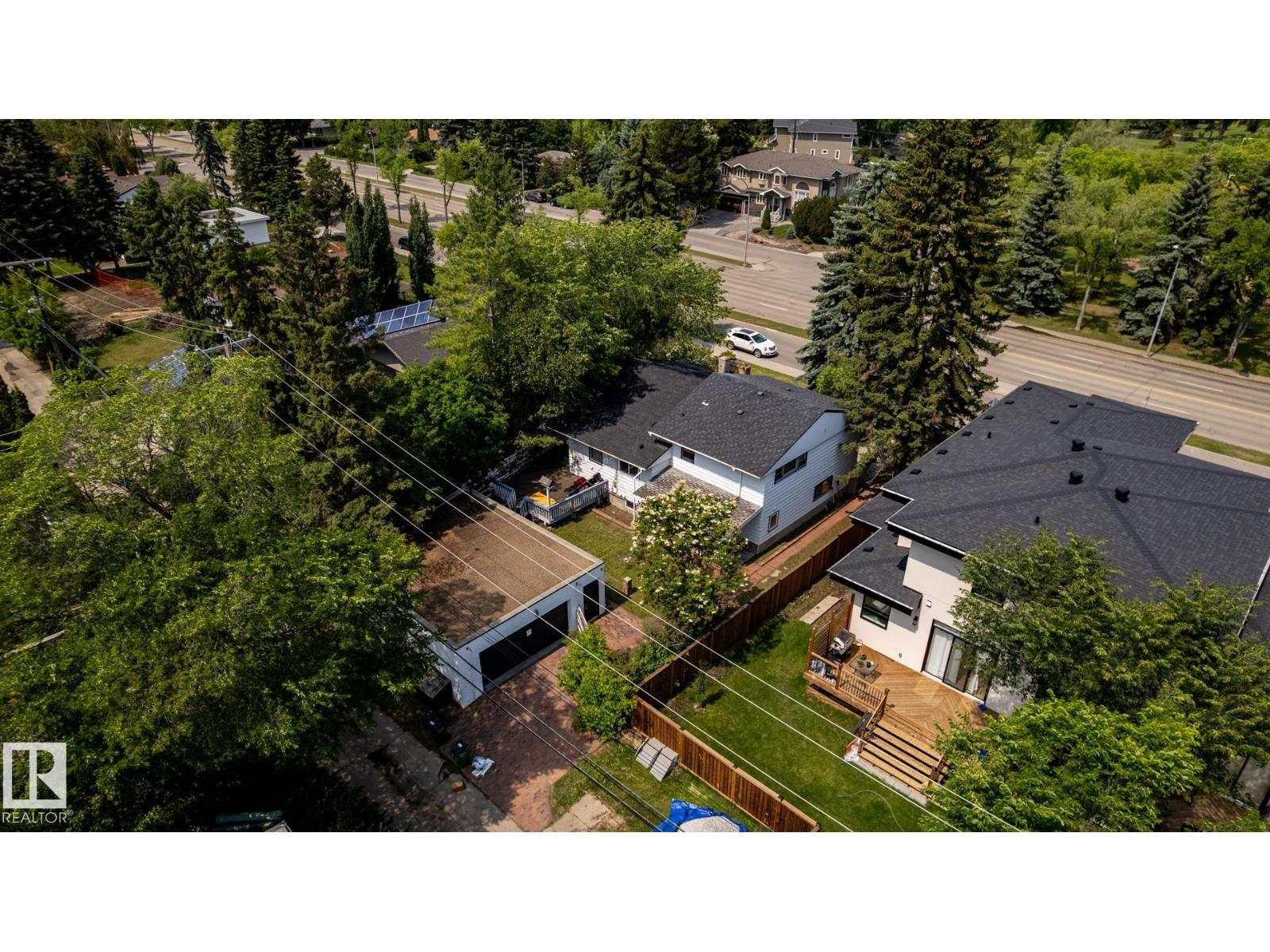 11819 87 AV NW - 20
