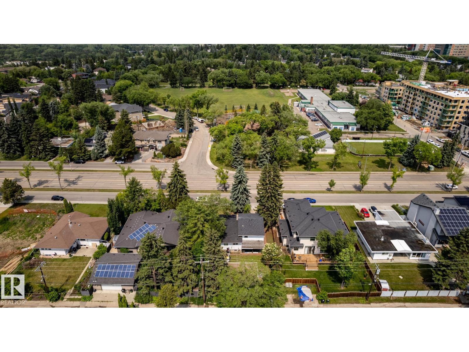 11819 87 AV NW - 21