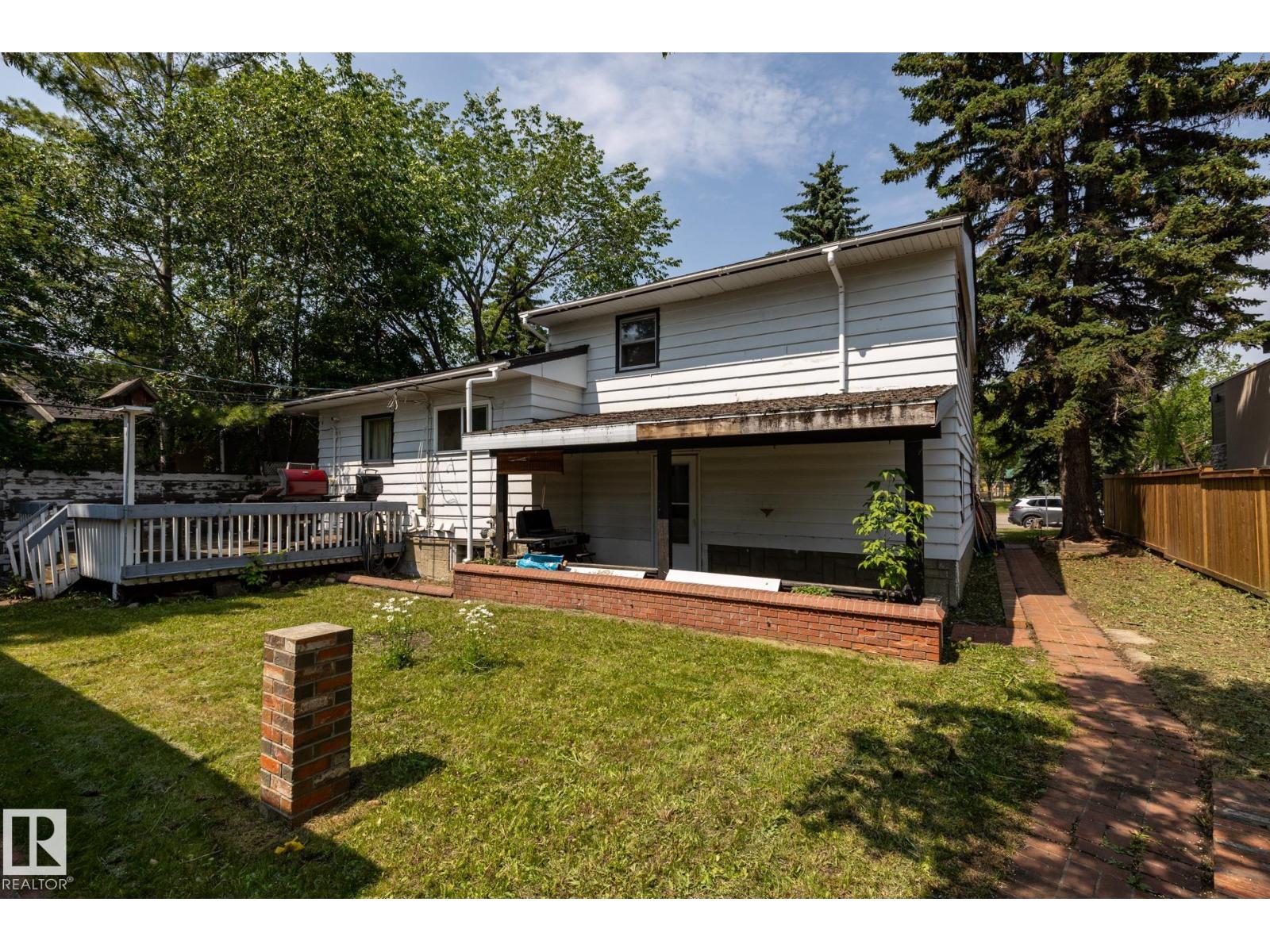 11819 87 AV NW - 25