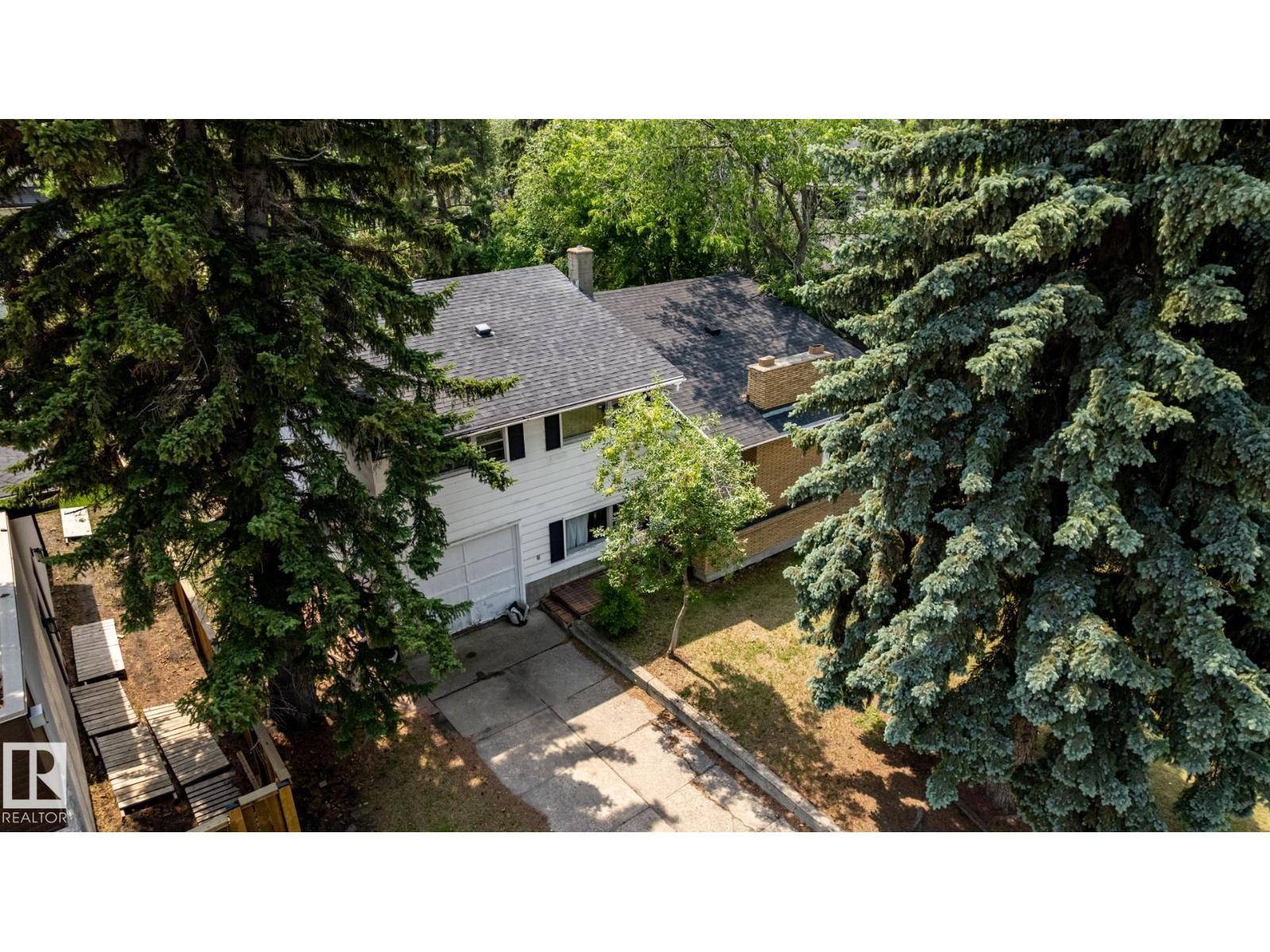 11819 87 AV NW - 3