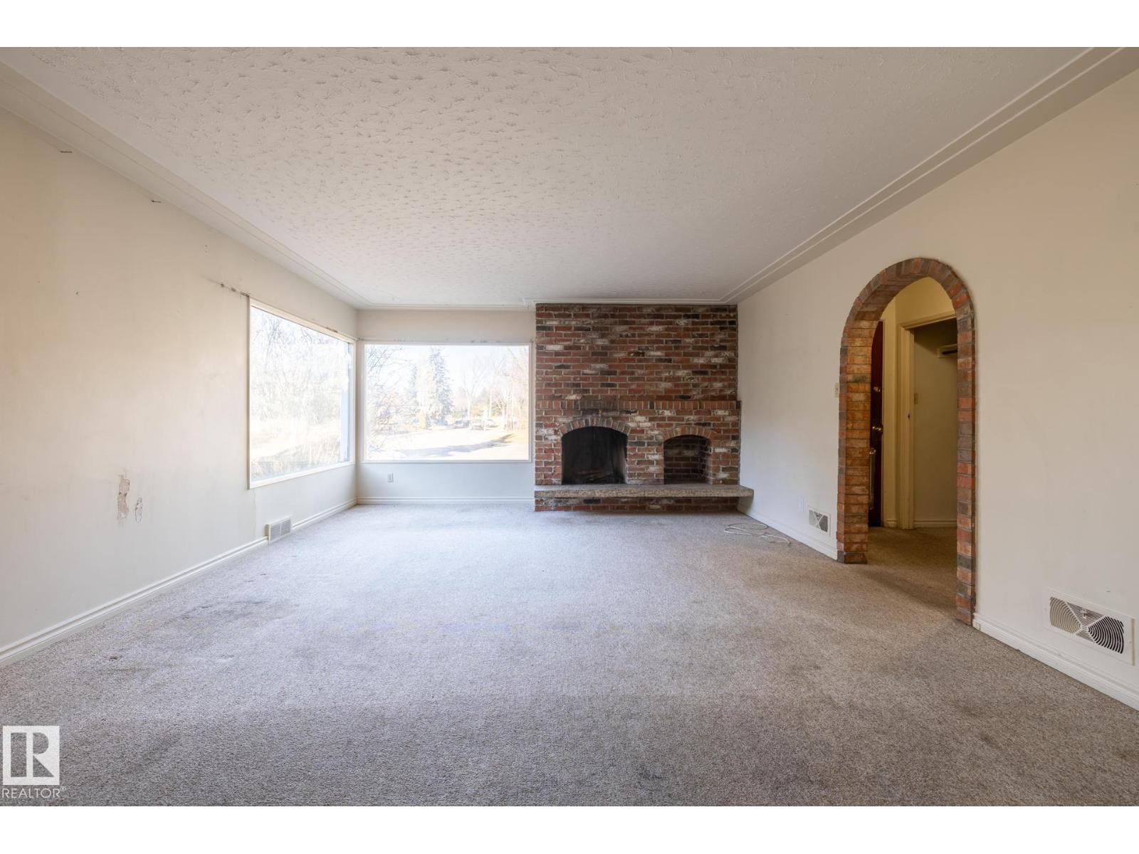 11819 87 AV NW - 33