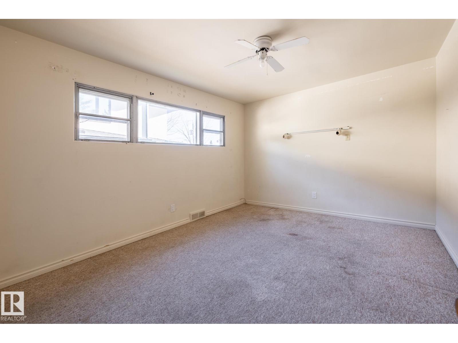 11819 87 AV NW - 51