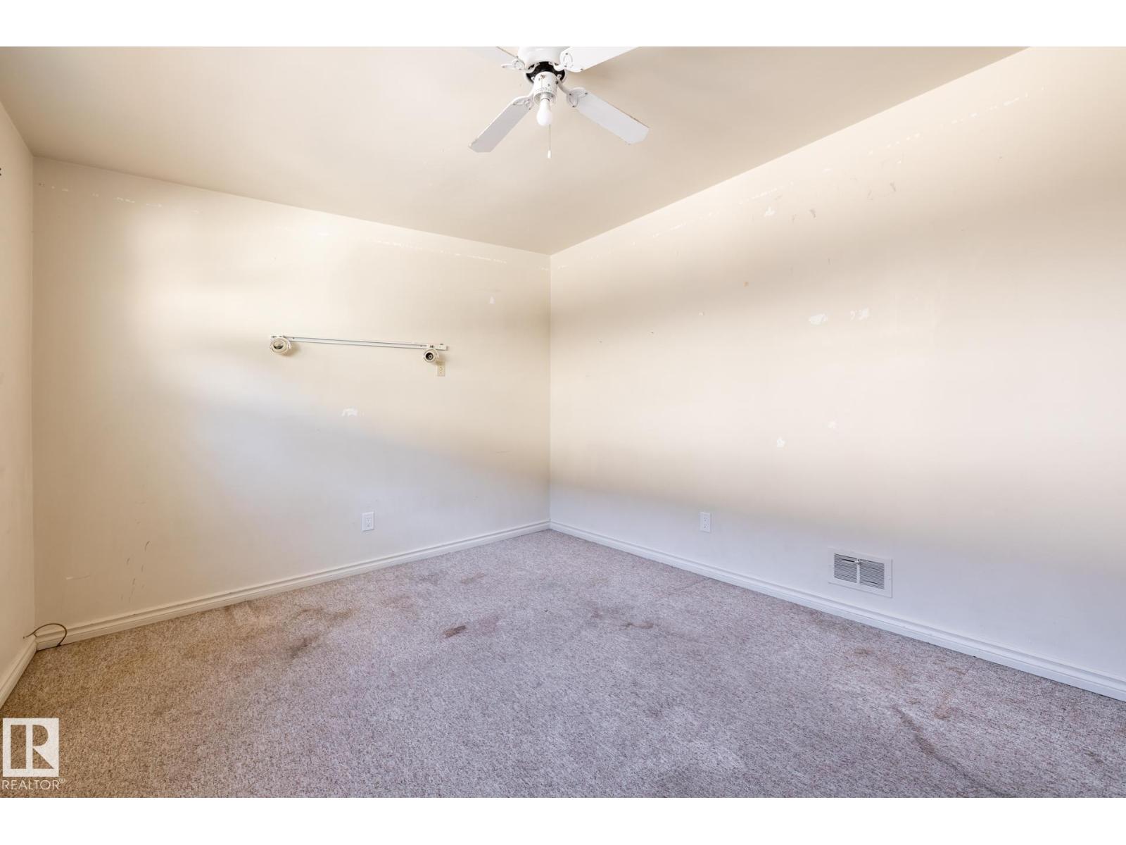 11819 87 AV NW - 54