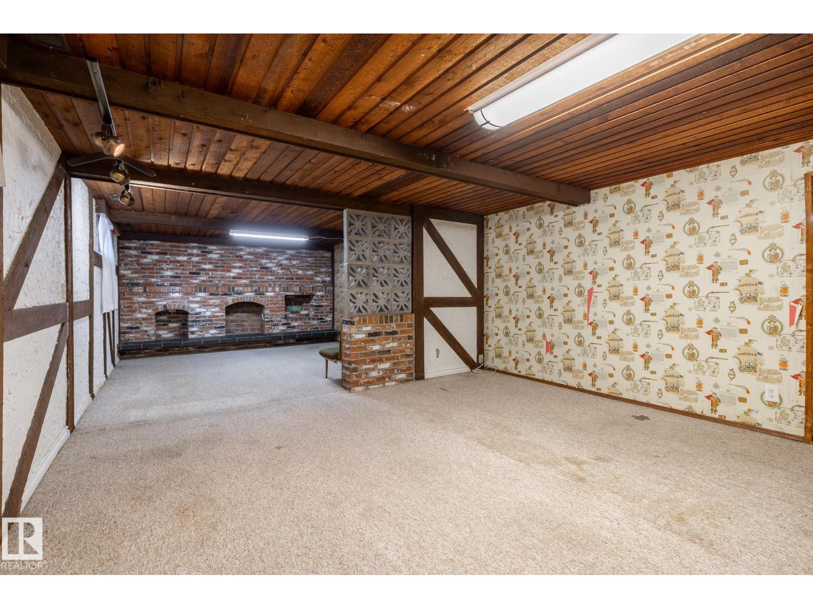 11819 87 AV NW - 70