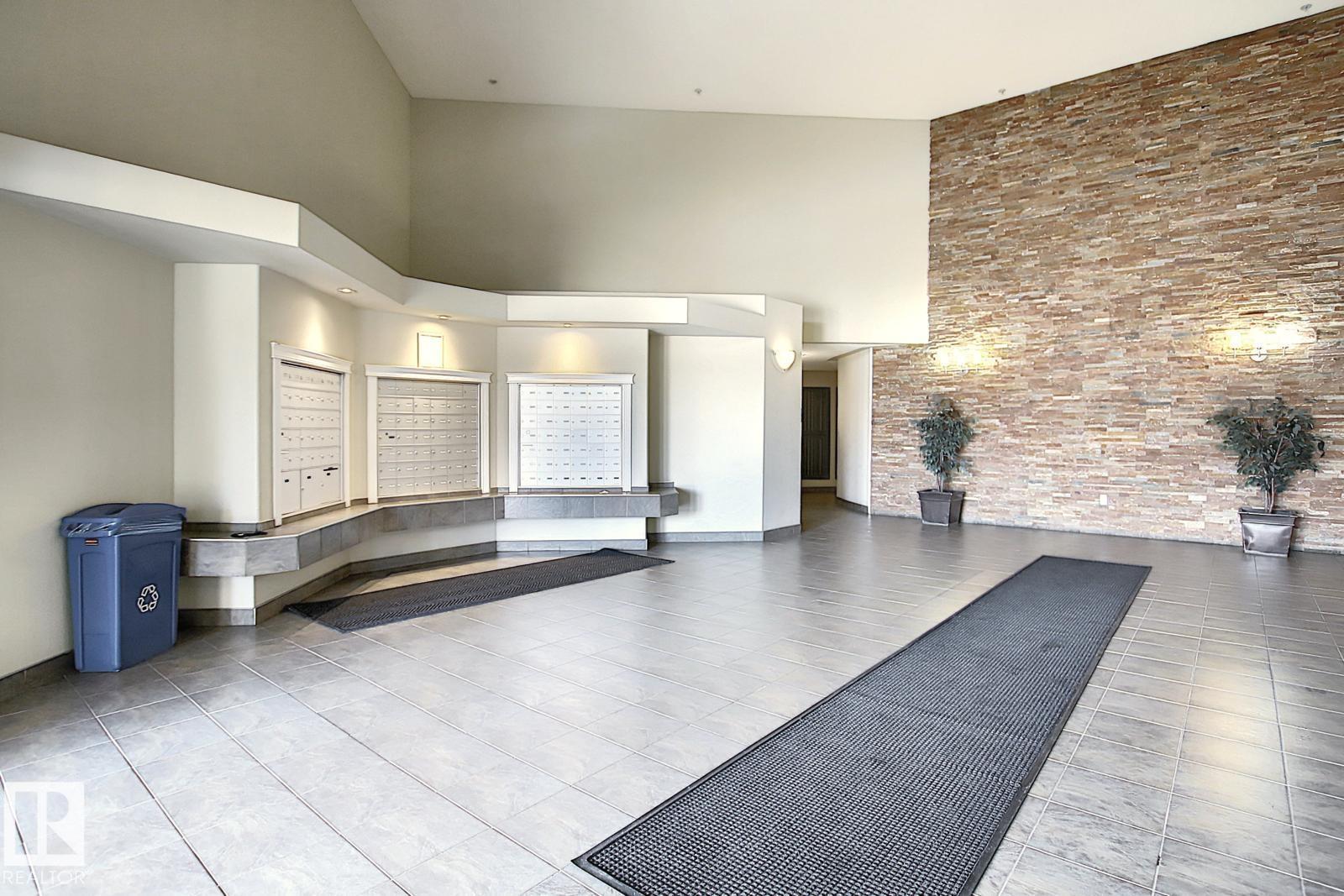 #118 5350 199 ST NW - 17