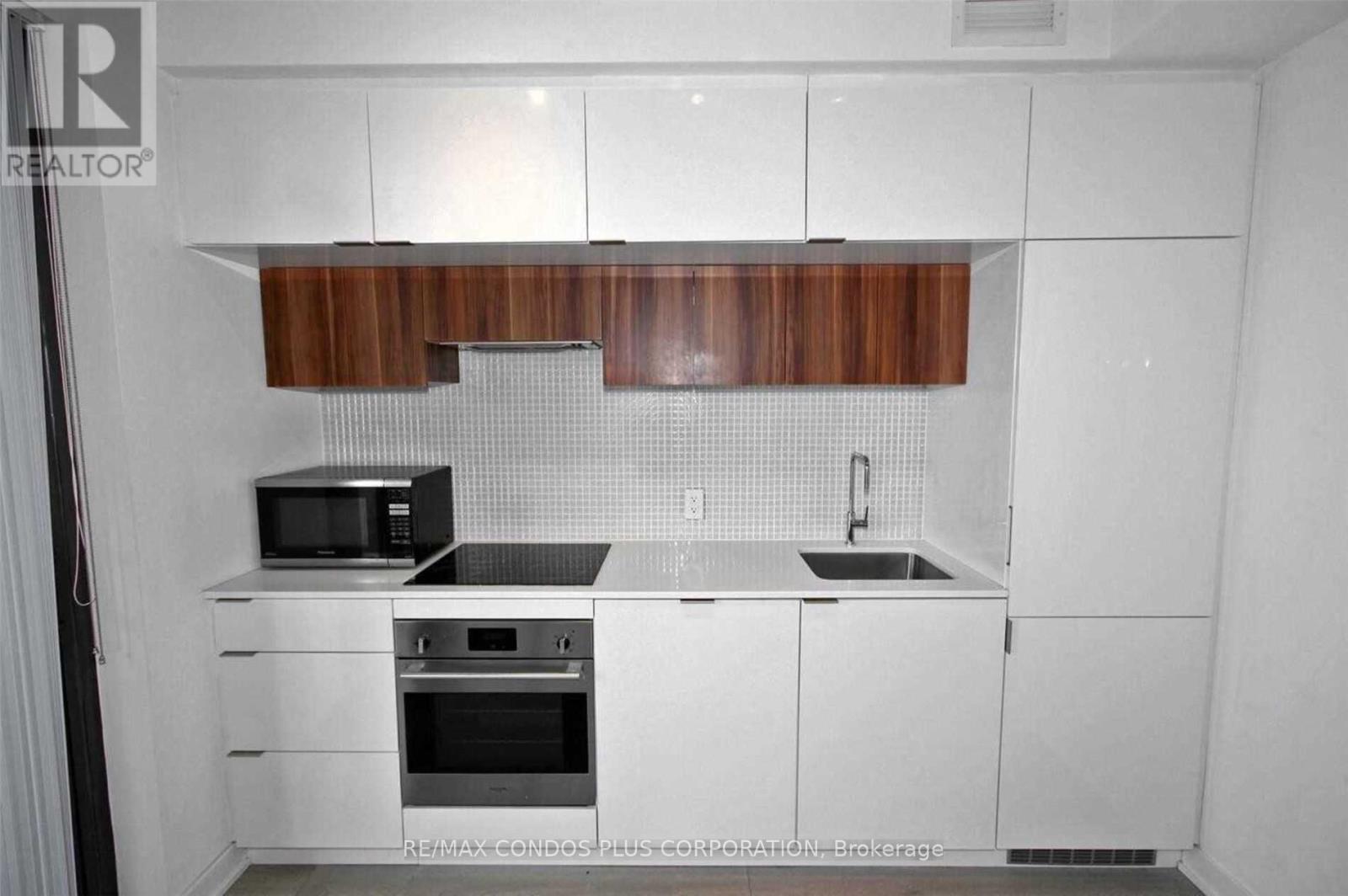 #1504 185 ROEHAMPTON AVENUE - 10