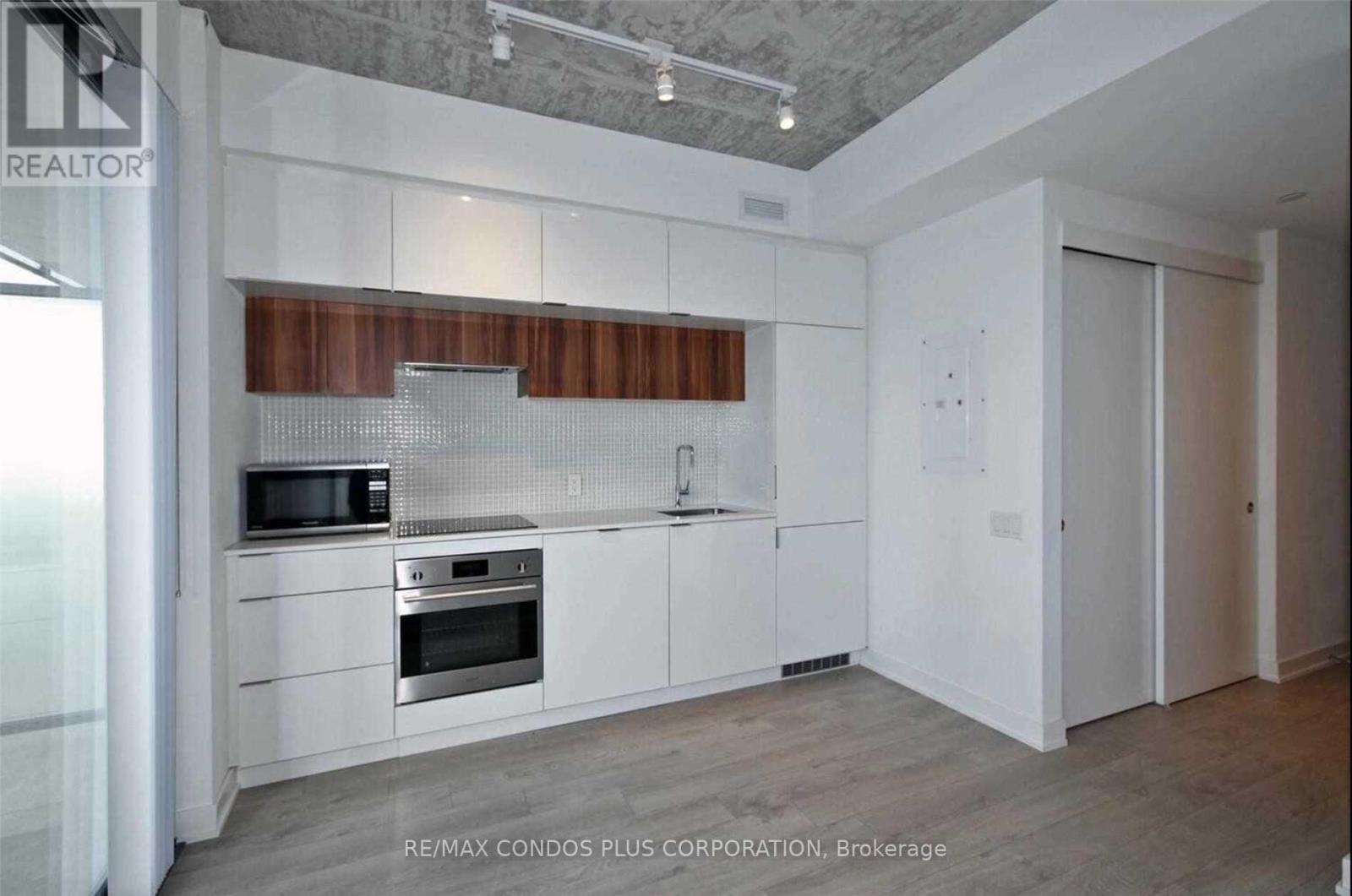 #1504 185 ROEHAMPTON AVENUE - 11