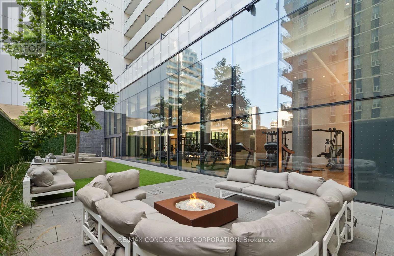 #1504 185 ROEHAMPTON AVENUE - 24