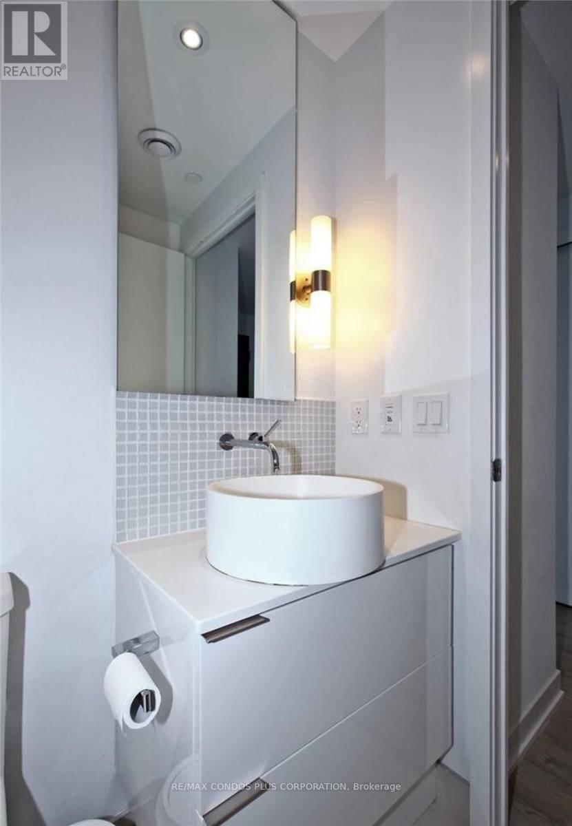 #1504 185 ROEHAMPTON AVENUE - 8