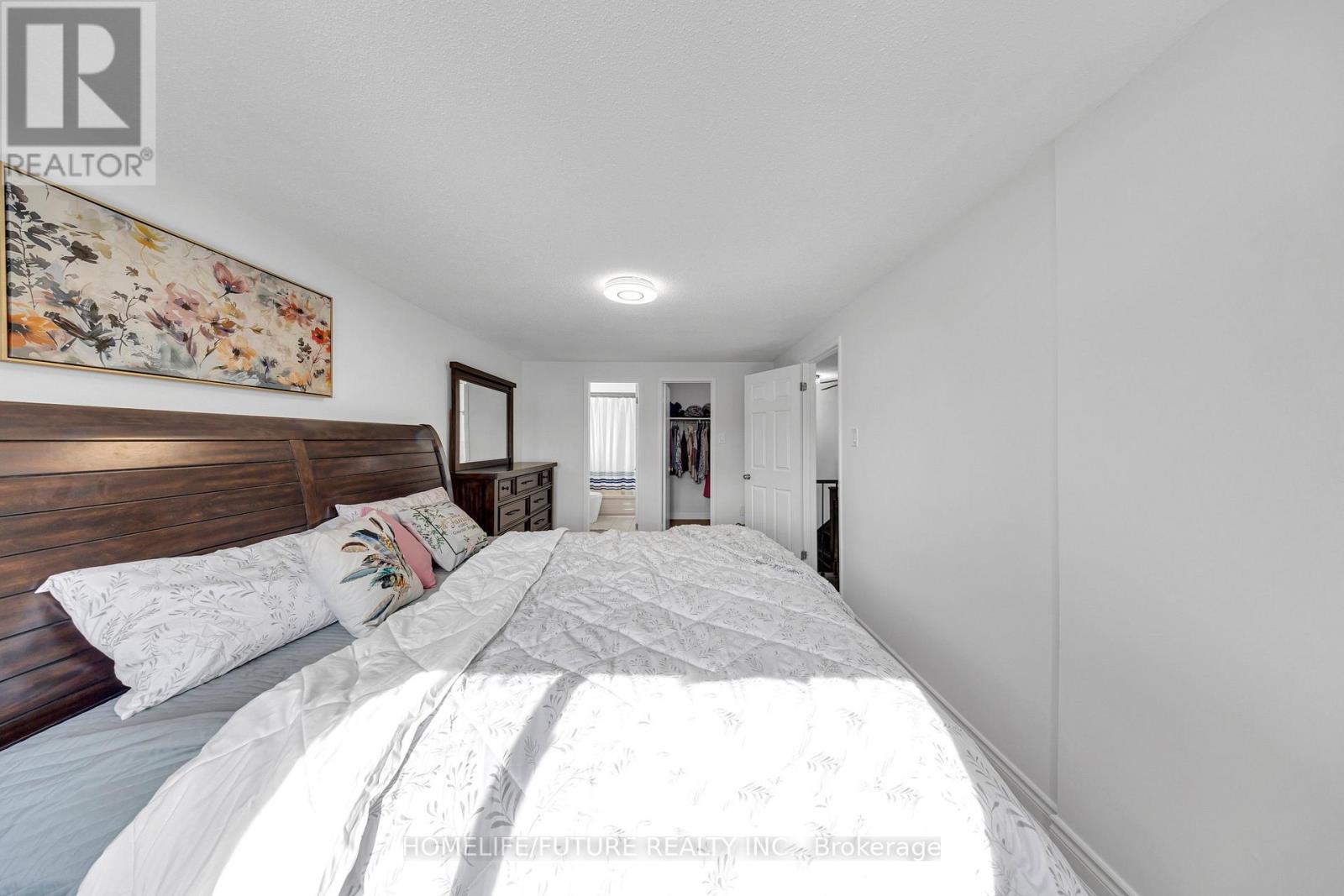 24 ADAMS DRIVE,Ajax (Central),,