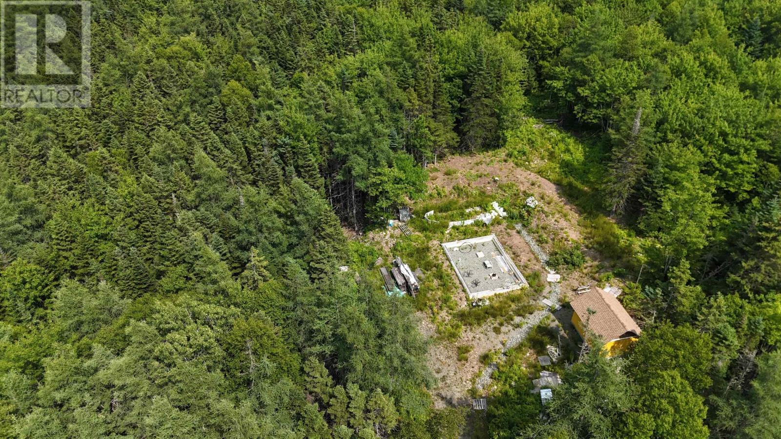 Property 22 of 28 of 75 Evanston Rd