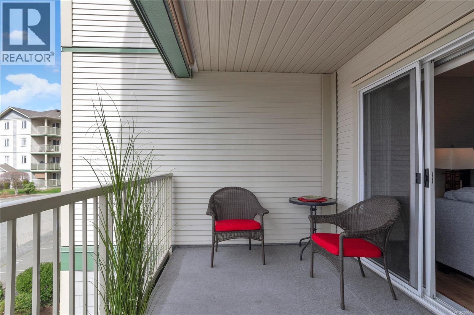 #201 4971 SONGBIRD PL - 24