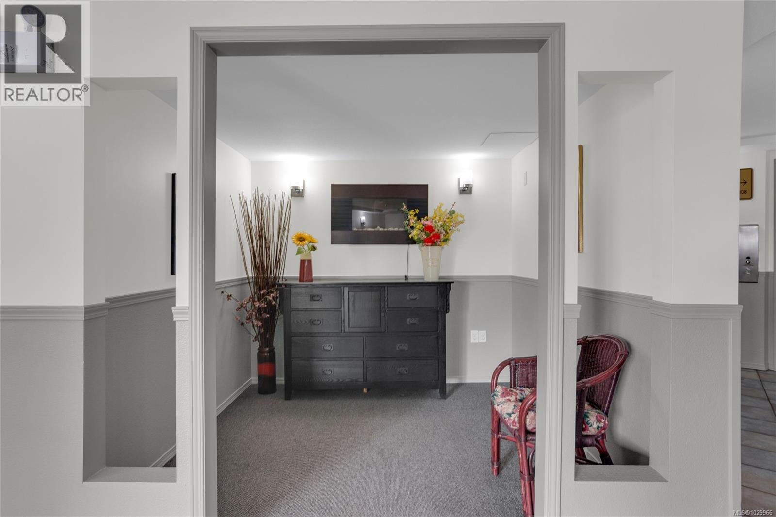 #201 4971 SONGBIRD PL - 27